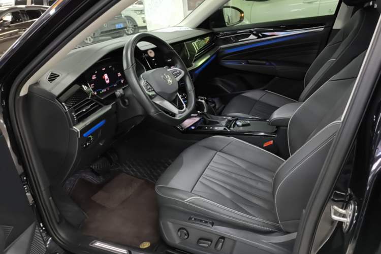 Used Volkswagen Passat 2022 330TSI Luxury Edition Left Front Seat