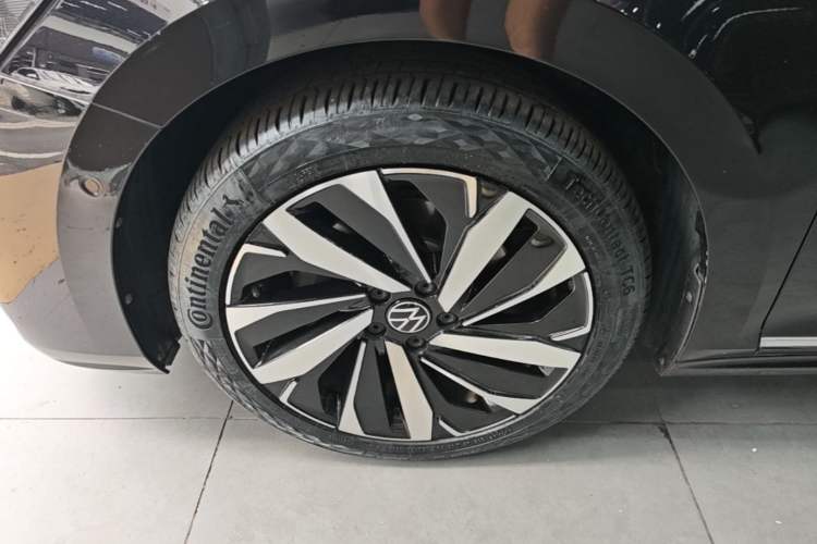 Used Volkswagen Passat 2022 330TSI Starry Luxury Edition Left Front Wheel Hub