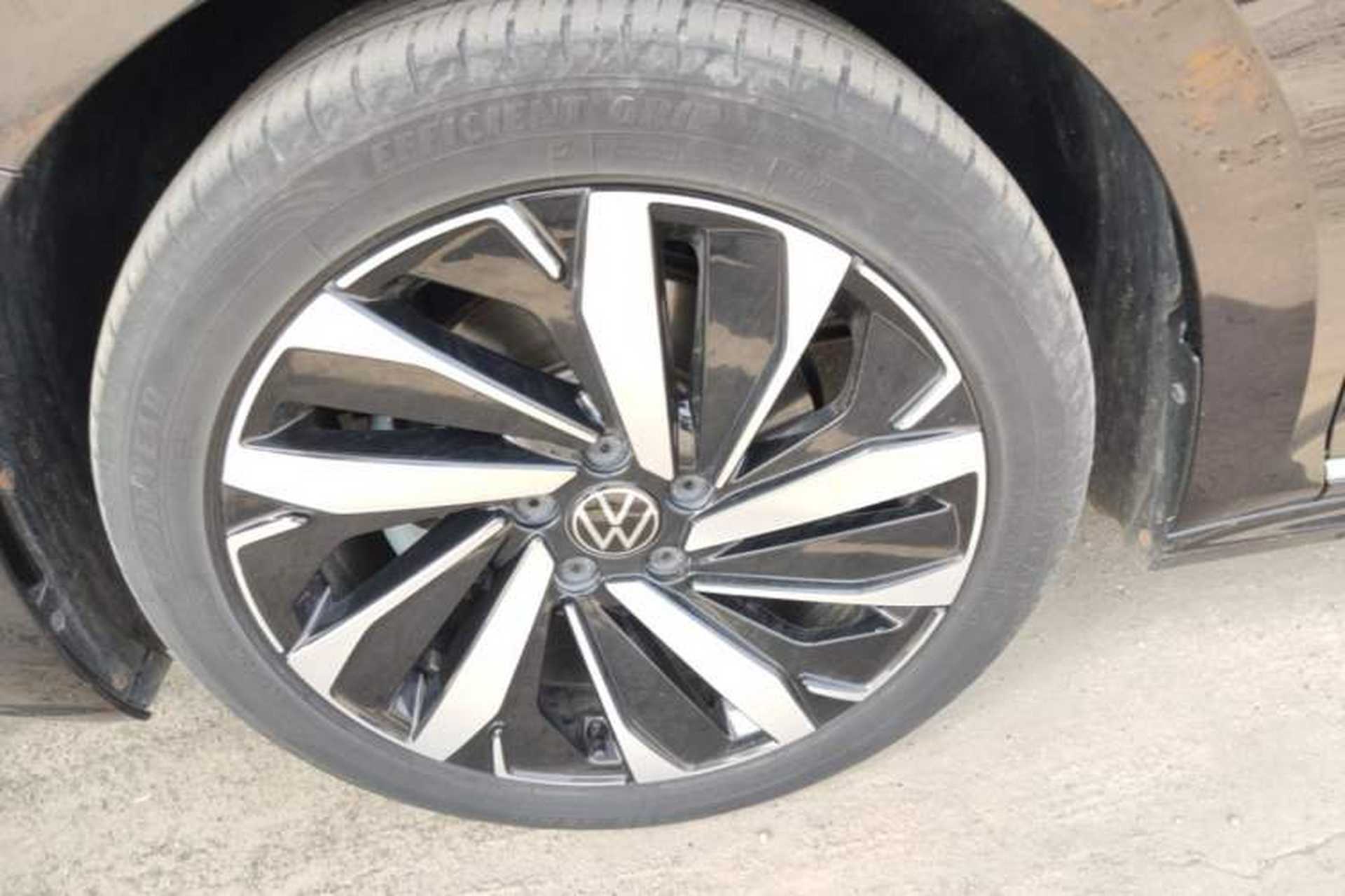 Used Volkswagen Passat 2022 330TSI Luxury Edition Left Front Wheel Hub