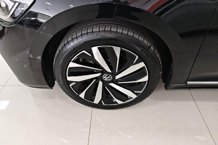 Used Volkswagen Passat 2022 330TSI Starry Elite Edition Left Front Wheel Hub
