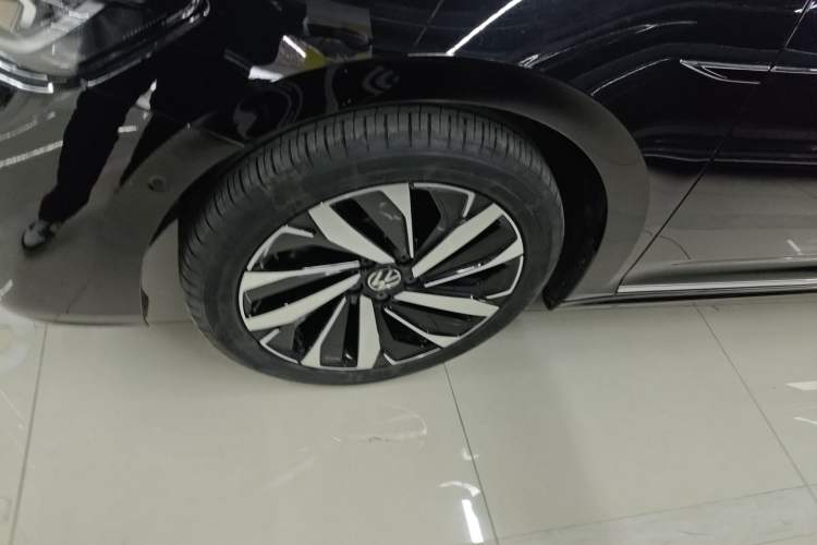 Used Volkswagen Passat 2022 330TSI Starry Luxury Edition Left Front Wheel Hub