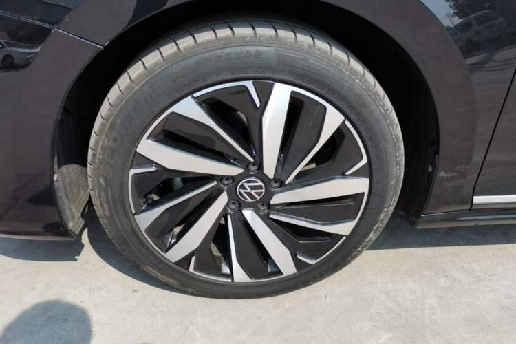 Used Volkswagen Passat 2022 330TSI Starry Elite Edition Left Front Wheel Hub