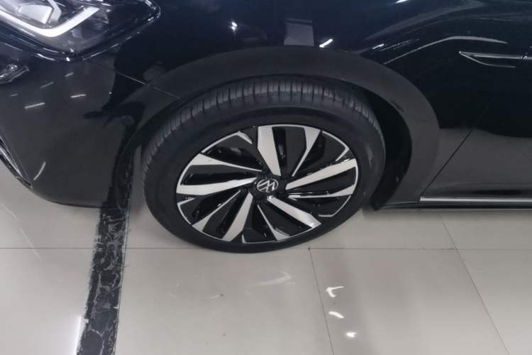 Used Volkswagen Passat 2022 330TSI Starry Luxury Edition Left Front Wheel Hub