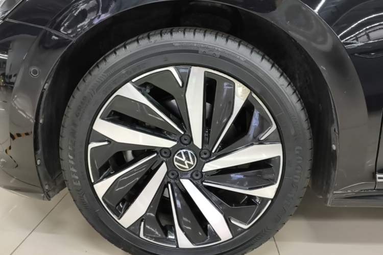 Used Volkswagen Passat 2022 330TSI Luxury Edition Left Front Wheel Hub