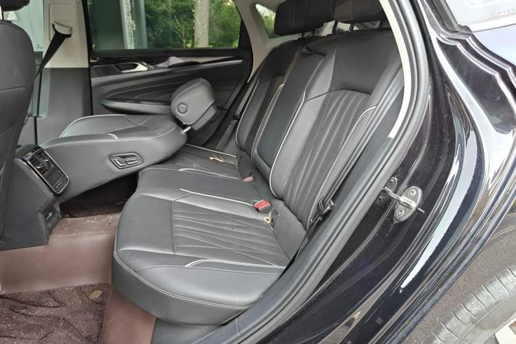 Used Volkswagen Passat 2022 330TSI Starry Luxury Edition Left Rear Seat