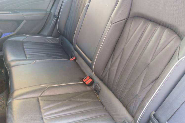 Used Volkswagen Passat 2022 330TSI Starry Luxury Edition Left Rear Seat