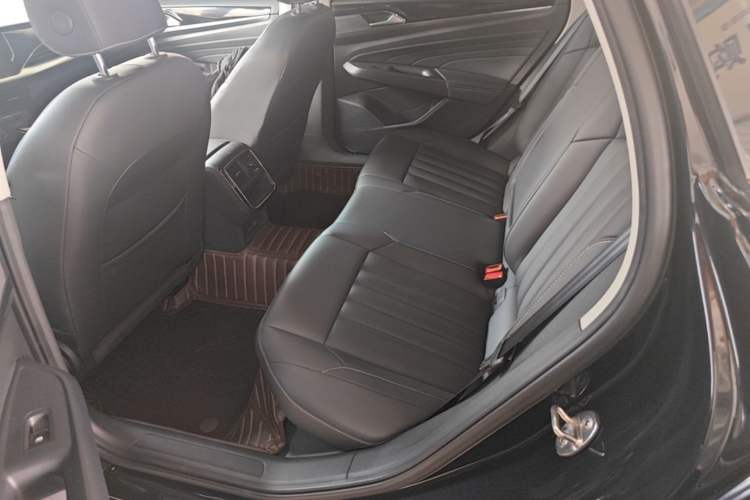 Used Volkswagen Passat 2022 280TSI Business Edition Left Rear Seat