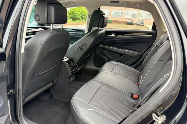 Used Volkswagen Passat 2022 330TSI Starry Luxury Edition Left Rear Seat