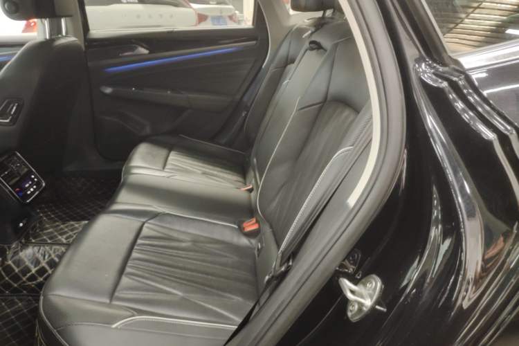 Used Volkswagen Passat 2022 330TSI Luxury Edition Left Rear Seat
