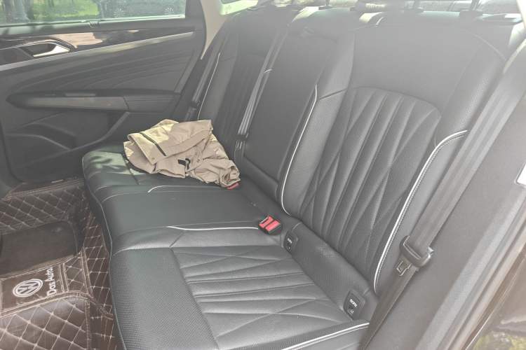 Used Volkswagen Passat 2022 330TSI Luxury Edition Left Rear Seat