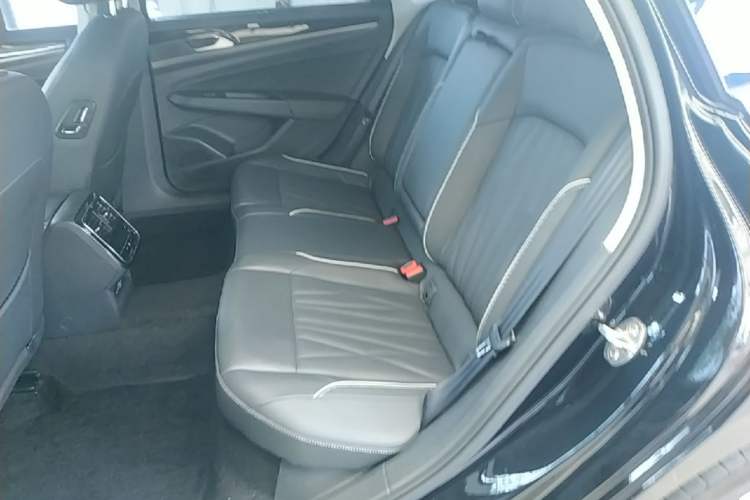 Used Volkswagen Passat 2022 330TSI Luxury Edition Left Rear Seat