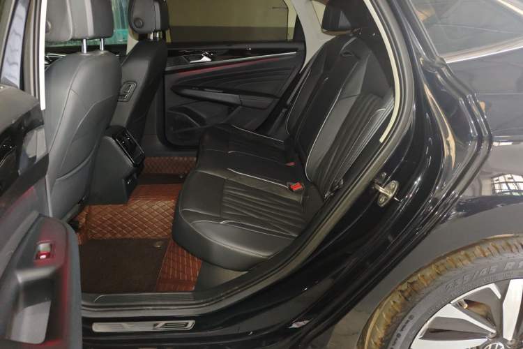 Used Volkswagen Passat 2022 330TSI Starry Luxury Edition – Exclusive Special Edition Left Rear Seat