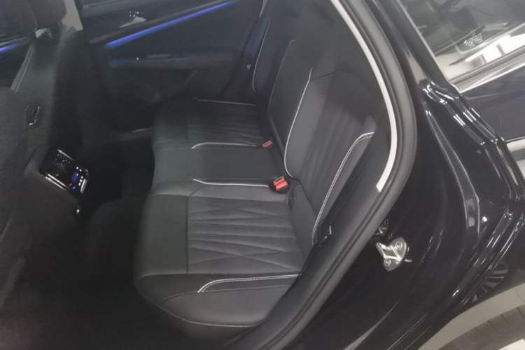 Used Volkswagen Passat 2022 330TSI Starry Luxury Edition Left Rear Seat
