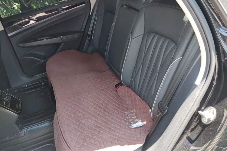 Used Volkswagen Passat 2022 330TSI Luxury Edition Left Rear Seat