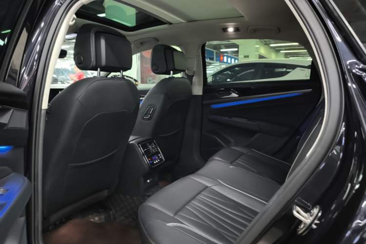 Used Volkswagen Passat 2022 330TSI Luxury Edition Left Rear Seat
