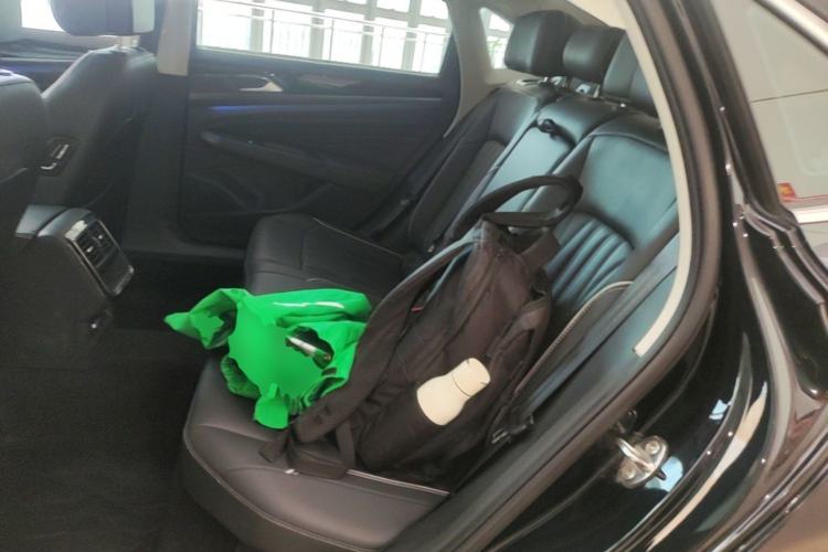 Used Volkswagen Passat 2022 330TSI Starry Luxury Edition – Exclusive Special Edition Left Rear Seat