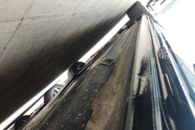 Used Volkswagen Passat 2022 330TSI Luxury Edition Left Side Sill