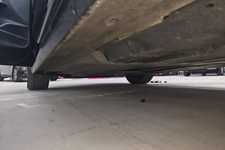 Used Volkswagen Passat 2022 330TSI Luxury Edition Left Side Sill