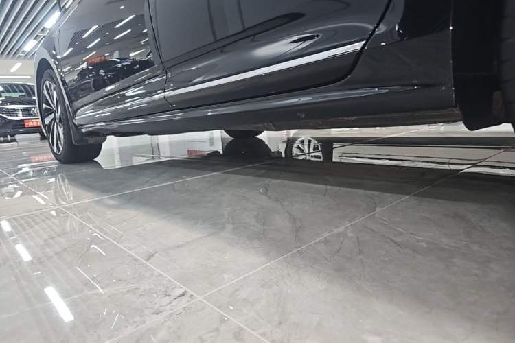 Used Volkswagen Passat 2022 330TSI Starry Elite Edition Custom Version Left Side Sill