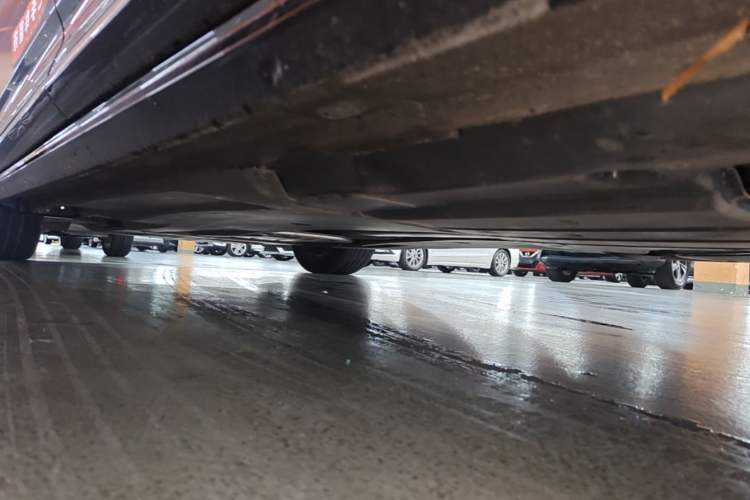 Used Volkswagen Passat 2022 330TSI Starry Luxury Edition Left Side Sill