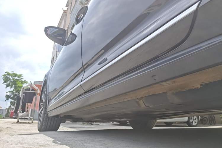 Used Volkswagen Passat 2022 330TSI Starry Elite Edition Left Side Sill