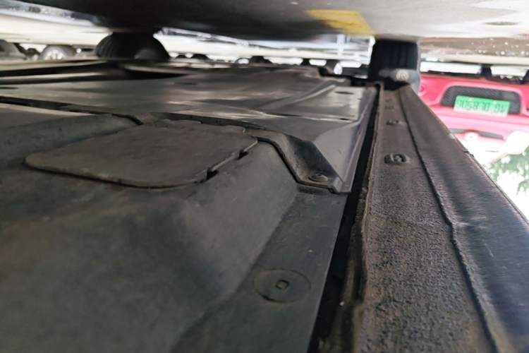Used Volkswagen Passat 2022 330TSI Luxury Edition Left Side Sill