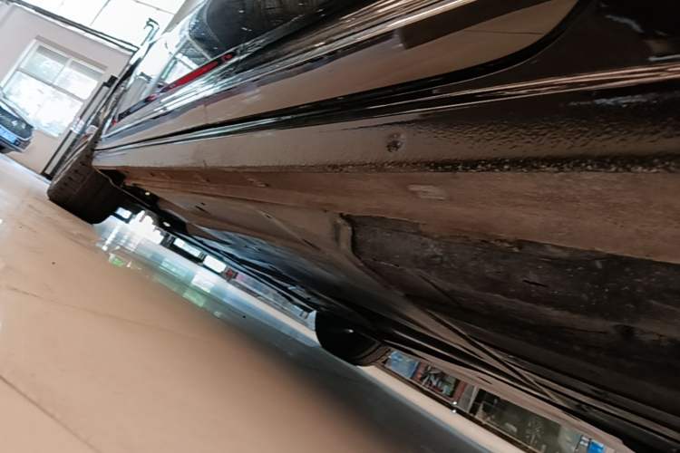 Used Volkswagen Passat 2022 330TSI Starry Luxury Edition Left Side Sill
