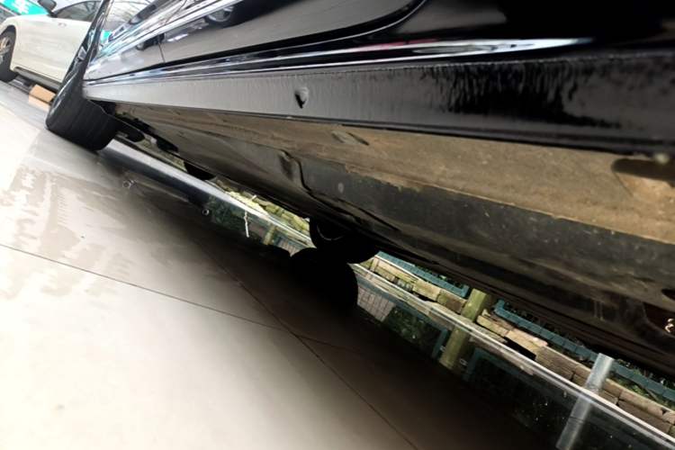Used Volkswagen Passat 2022 330TSI Luxury Edition Left Side Sill