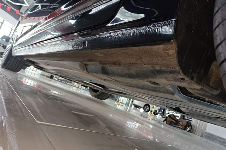 Used Volkswagen Passat 2022 330TSI Elite Edition Custom Version Left Side Sill