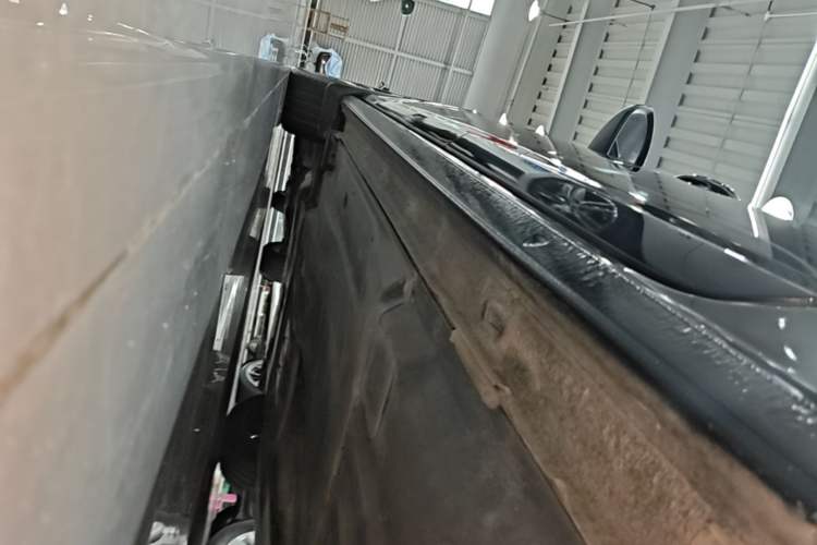 Used Volkswagen Passat 2022 330TSI Starry Luxury Edition Left Side Sill