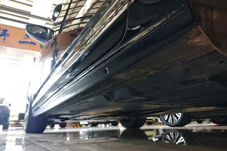 Used Volkswagen Passat 2022 330TSI Starry Luxury Edition Left Side Sill