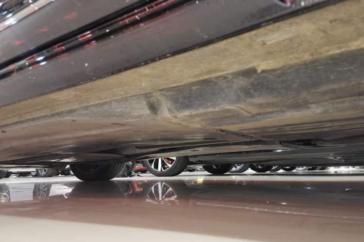 Used Volkswagen Passat 2022 330TSI Starry Elite Edition Left Side Sill