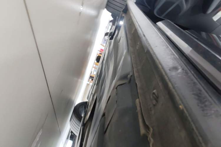 Used Volkswagen Passat 2022 330TSI Luxury Edition Left Side Sill