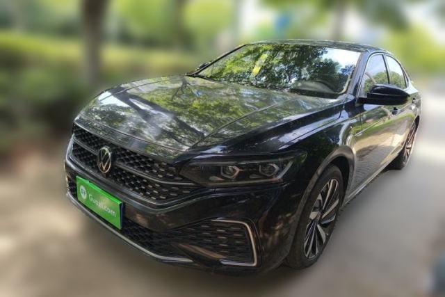 Used Volkswagen Passat 2022 330TSI Starry Luxury Edition