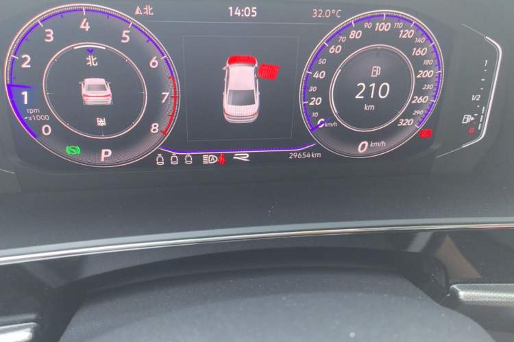 Used Volkswagen Passat 2022 330TSI Starry Luxury Edition Odometer Close Up
