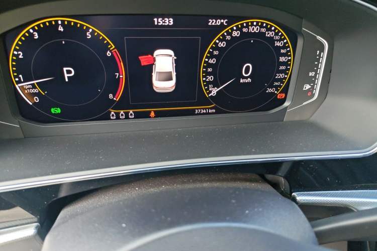 Used Volkswagen Passat 2022 330TSI Starry Elite Edition Odometer Close Up
