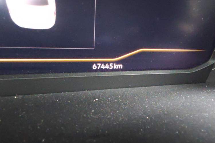 Used Volkswagen Passat 2022 330TSI Elite Edition Odometer Close Up
