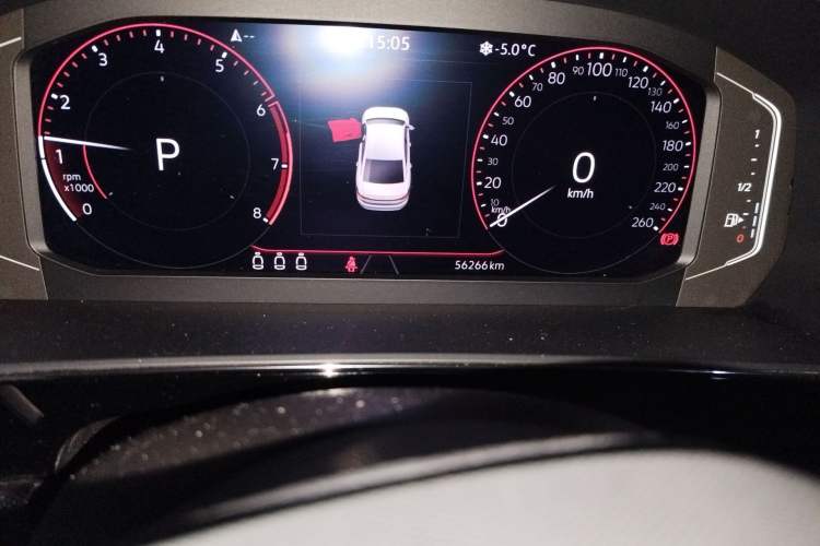 Used Volkswagen Passat 2022 330TSI Luxury Edition Odometer Close Up