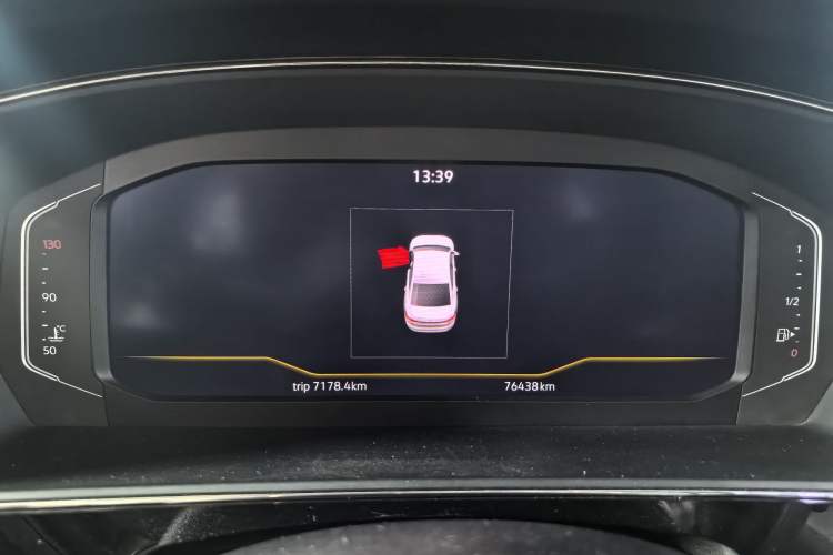 Used Volkswagen Passat 2022 330TSI Starry Elite Edition Odometer Close Up