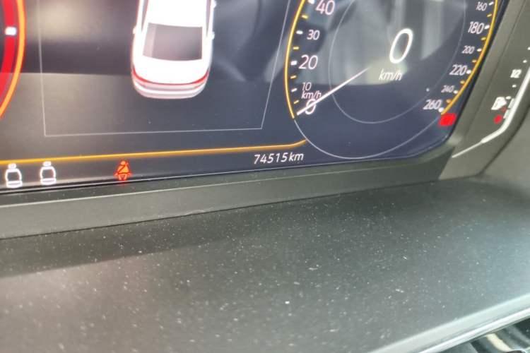Used Volkswagen Passat 2022 330TSI Elite Edition Odometer Close Up
