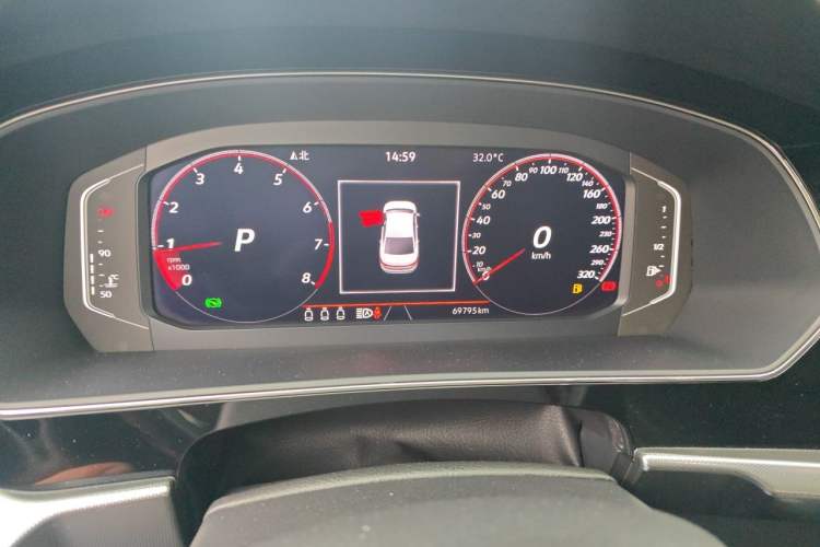 Used Volkswagen Passat 2022 330TSI Luxury Edition Odometer Close Up