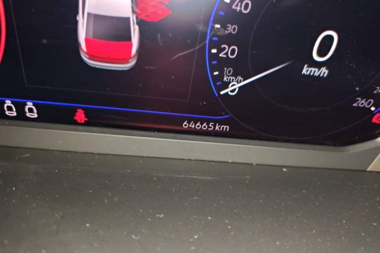 Used Volkswagen Passat 2022 330TSI Luxury Edition Odometer Close Up