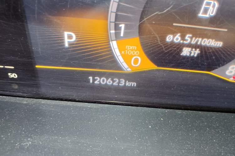 Used Volkswagen Passat 2022 280TSI Business Edition Odometer Close Up