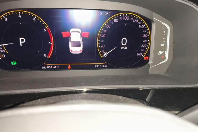 Used Volkswagen Passat 2022 280TSI Elite Edition Odometer Close Up