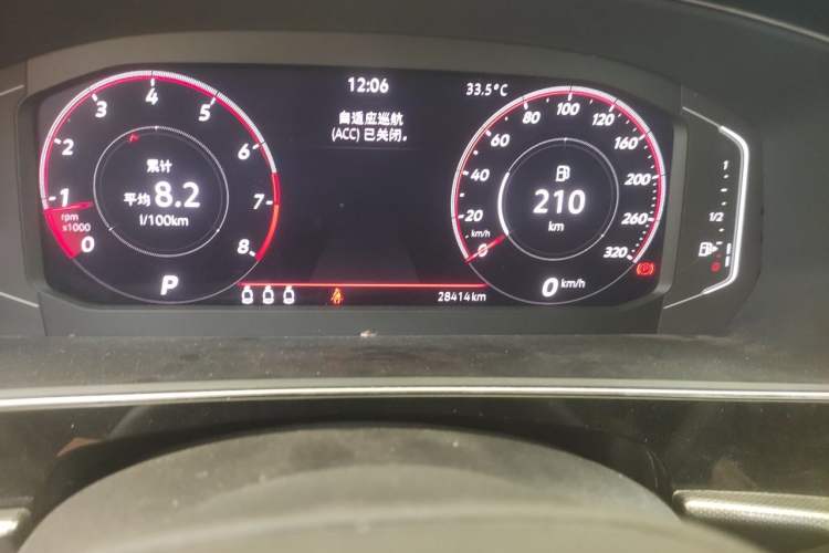 Used Volkswagen Passat 2022 330TSI Starry Elite Edition Odometer Close Up