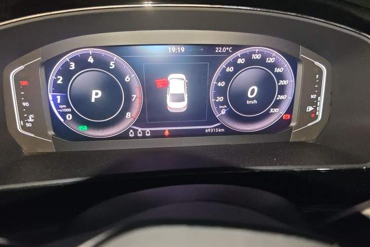 Used Volkswagen Passat 2022 330TSI Starry Elite Edition Odometer Close Up