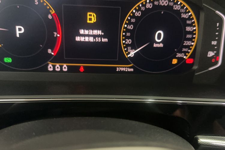 Used Volkswagen Passat 2022 330TSI Elite Edition Odometer Close Up