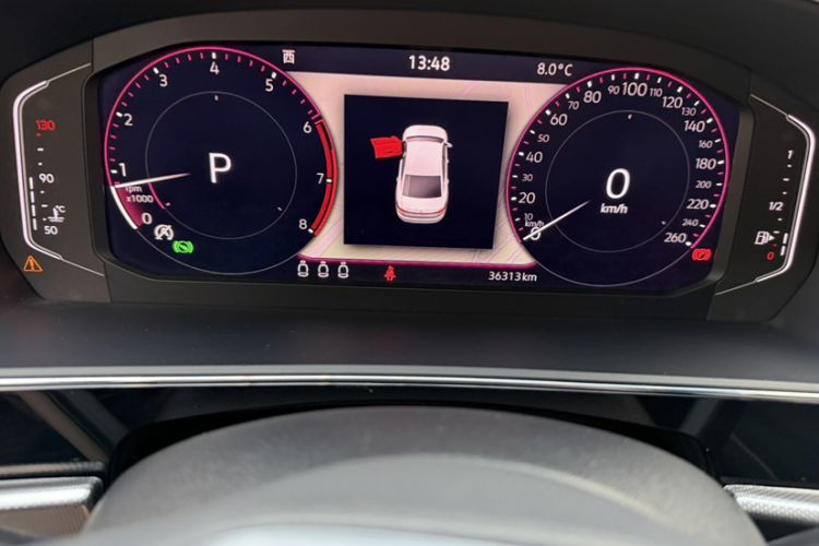 Used Volkswagen Passat 2022 330TSI Starry Luxury Edition – Exclusive Special Edition Odometer Close Up