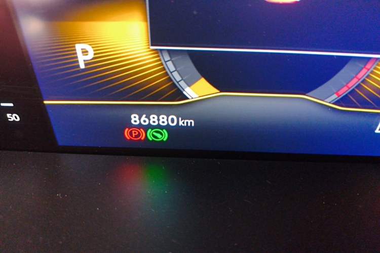 Used Volkswagen Passat 2022 280TSI Business Edition Odometer Close Up