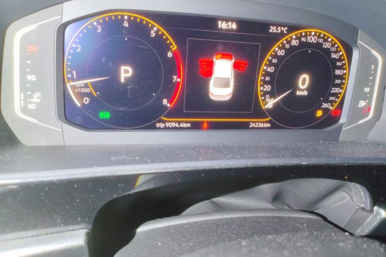 Used Volkswagen Passat 2022 330TSI Starry Elite Edition Odometer Close Up